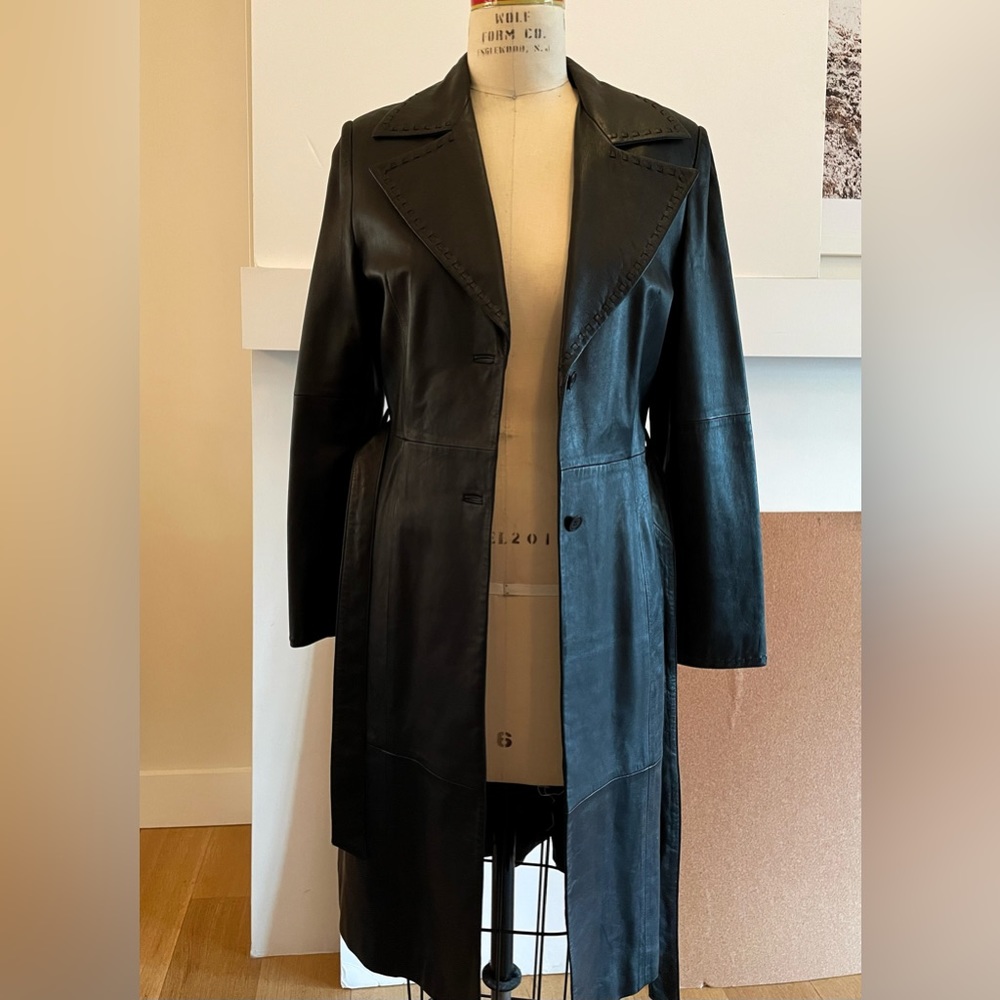 Leather jacket - Picture 2 of 4